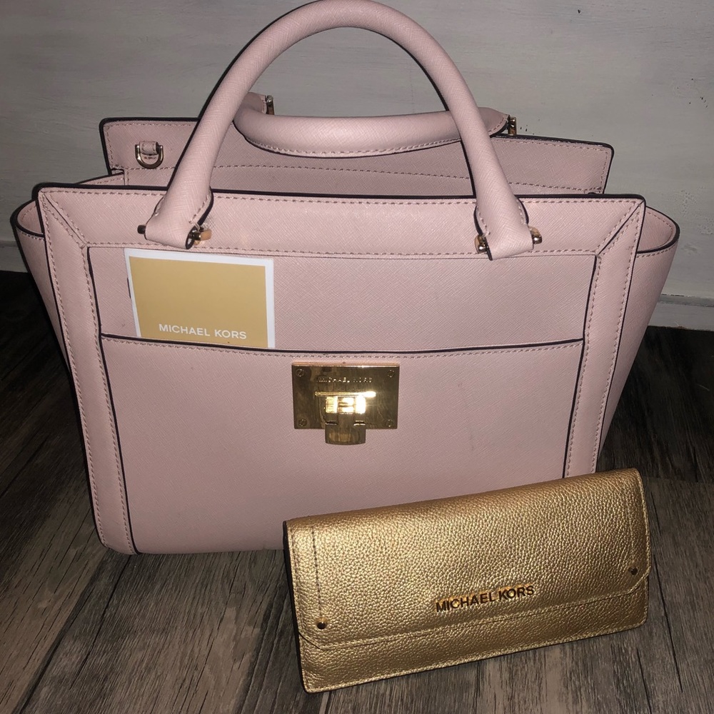 MK purse 👛